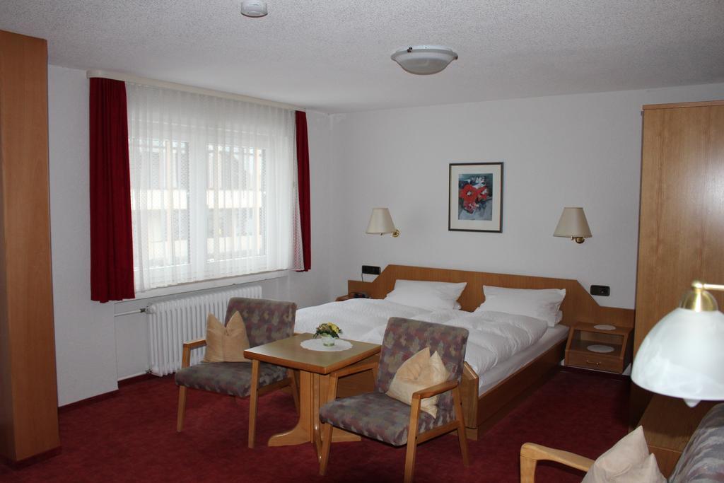 Gasthof Schwarzwaldtanne Schönwalde Pokoj fotografie